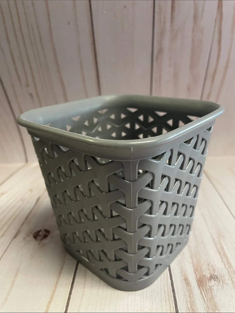 Room Essentials Gray Woven Plastic Desk Pencils Holders Set of 2 Organizer Small